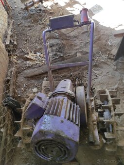 Elektrický traktor - 2