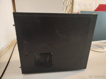 ASUS Počítač ASUS Monitor - 2