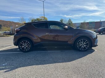 Toyota C-HR 1.8 Hybrid 174000 km - 2