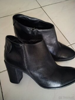 Kotnikove kozene cizmy, ZNIZENA CENA - 2