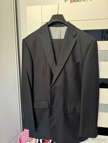 cierny oblek Jamel velkost EU56 1x obleceny - 2
