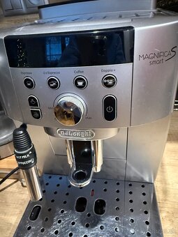 Kávovar DELONGI - 2