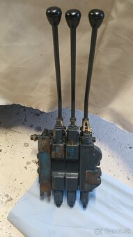 Hydraulický rozvádzač - 2