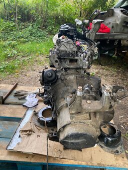 Motor 1.6 HDI 8V kód 9HL - 2