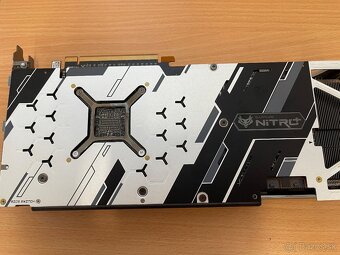 Sapphire NITRO+ Radeon RX 5700 XT 8GB GDDR6 - 2