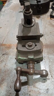 Hlava na štuchačku - 2