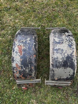 Predám 2x blatník na Multicar M22 - 2