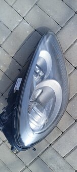 Porsche cayenne predné svetlo - 2