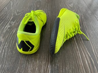 Nike 32 - 2