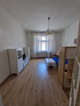 prenajom 2 izboveho bytu v centre v Bratislave - 2
