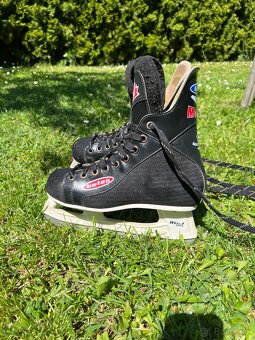 Predám korčule na ľad značky BOTAS, veľkosť 41. - 2