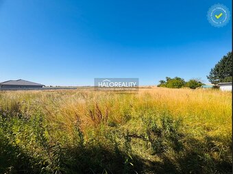 HALO reality - Predaj, pozemok pre rodinný dom 850 m2 Horn - 2