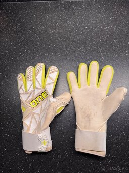 Brankárske rukavice OneGlove veľkosť 9 - 2