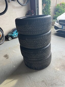 Zimné gumy DUNLOP 225/40 R18 - 3 kusy - 2