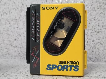 SONY WM-F75 》 SPORT WALKMAN 》DOLBY NR 》Autoreverse - 2
