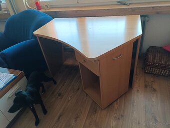 Kancelársky Zasuvaci Stol - 2