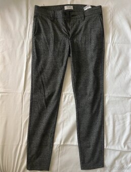 Predám oblekový komplet - 2