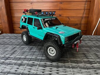 RC Jeep Cherokee - 2
