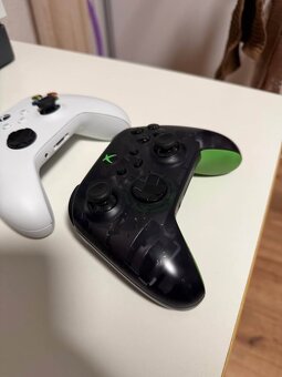 Predám ovladace na Xbox - 2