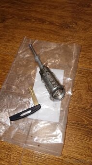 Predam zamok vodicove dvere pre Clio IV - 2