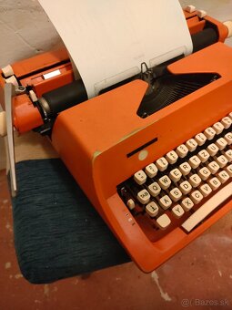 pisaci stroj - 2