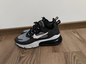 Nike Air Max 270 React 42 - čierne tenisky - 2