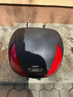 Zadný kufor GIVI - 2