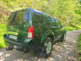Nissan Pathfinder 2.5 rok 2006 - 2