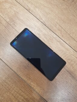 Sony Xperia 10 V5 - 2
