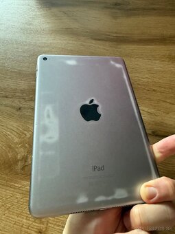 predám Apple IPad mini 4 - 2