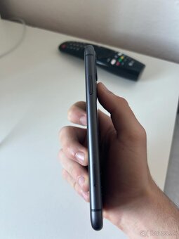 iPhone 11 64gb - 2