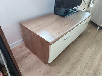 Tv skrínka - 2
