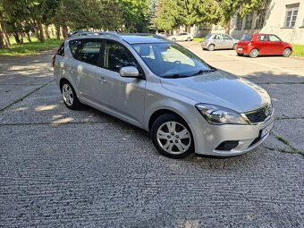 Kia ceed SW 1,6CRDi 85kw r.v.2010 - 2