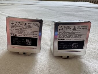 Predam vybojky xenon D3S - 2 pary - 2