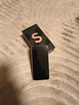 Samsung S22 - 2