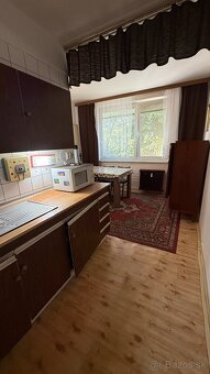 Ponúkam Vám na predaj 3 izbový byt vo výbornej lokalite. - 2