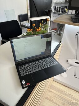 Lenovo V15 G2 ALC – Ryzen 5 5500U, 8GB / 256GB - 2