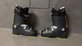 Unisex Lyžiarky TECHNICA MACH1 - 2