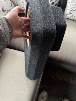 Bedňa subwoofer do V W GOLF 5-6 - 2