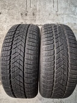 Predam 2ks zimne pneu 225 45 18 - 2