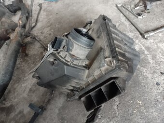 Intercooler ,nadržka na ostrekovač na xenon,filter box - 2