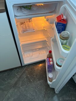 Chladnicka hyundai - 2