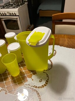 Tupperware komvica a 6 poharov - 2