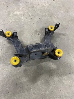 polyuretánové silentbloky bmw e36 - 2