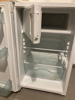 Lacno predám malú chladničku - 2