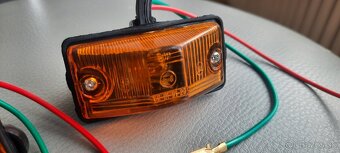 Predám bočné smerovky škoda 105l 120l nové - 2