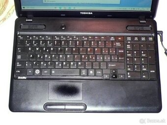 Predám dobrodružný notebook TOSHIBA Satellite C660-131 - 2