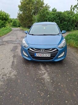 Hyundai i30 1.6i CRDI 94kw r.2013 - 2