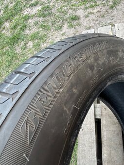 Bridgestone 225/55 R17 4x=120e - 2