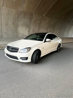Mercedes benz C250 AMG coupe 95 000km - 2
